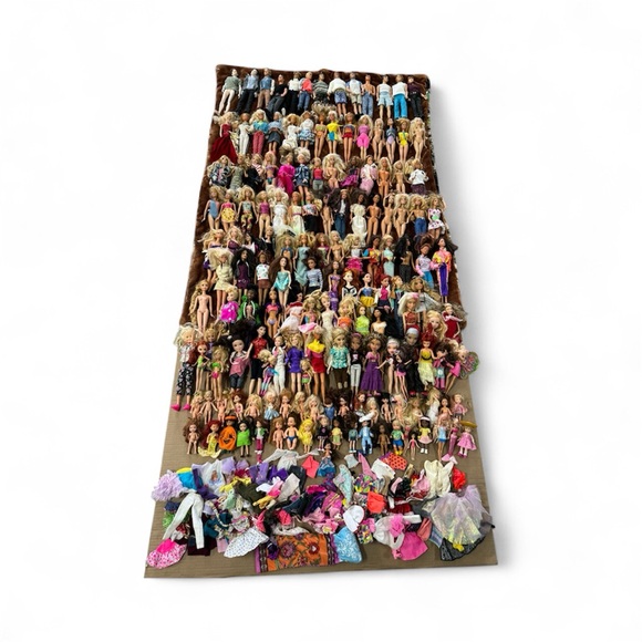 Huge Barbie Lot - Picture 1 of 9